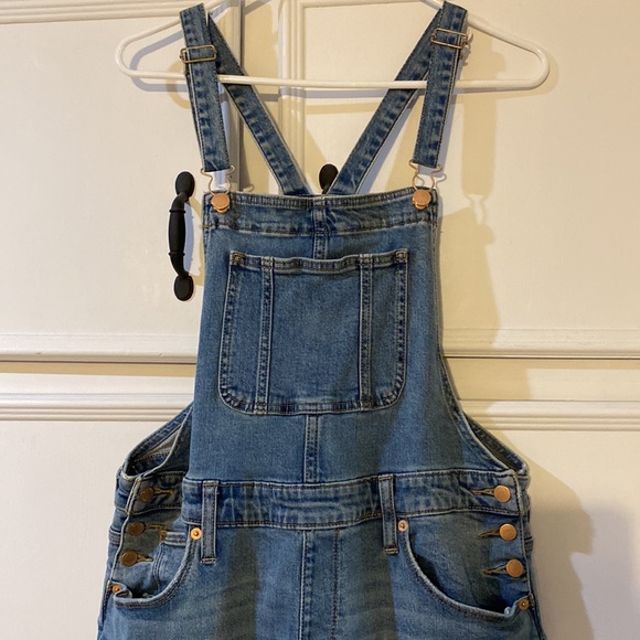 Distressed hem overalls - Picture 2 of 5